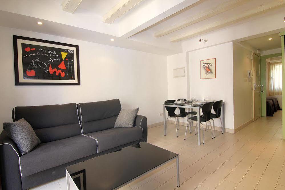 Apartamentos Med Ramblas Barcelone Extérieur photo