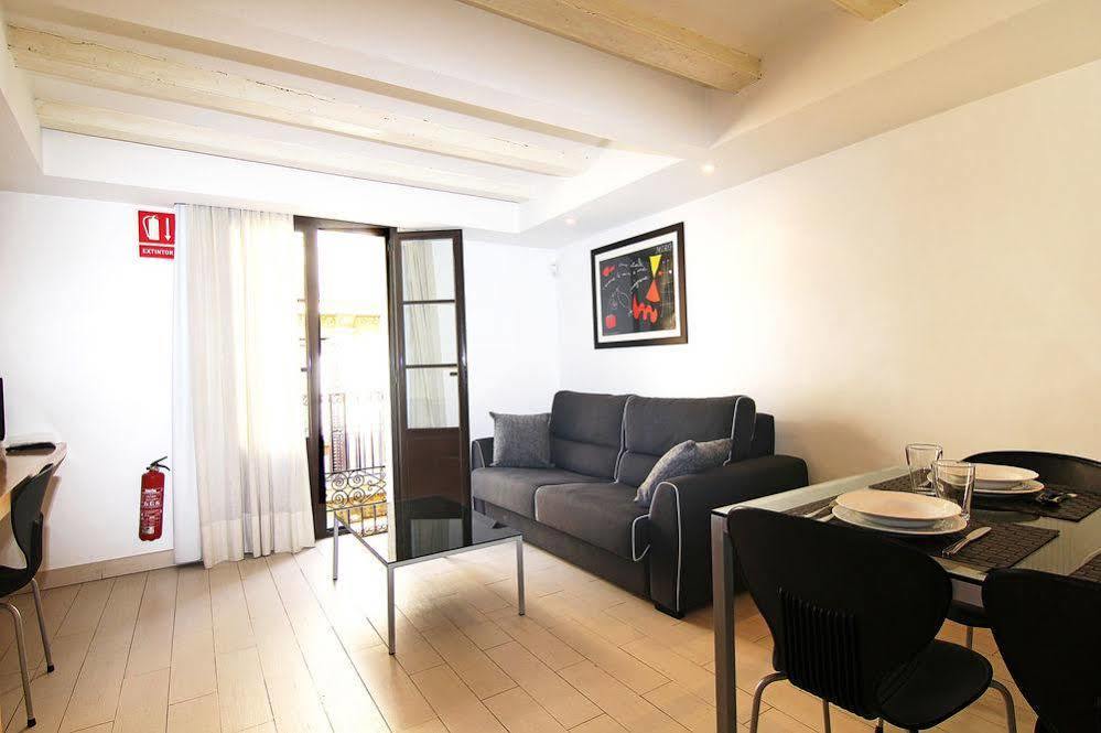 Apartamentos Med Ramblas Barcelone Extérieur photo